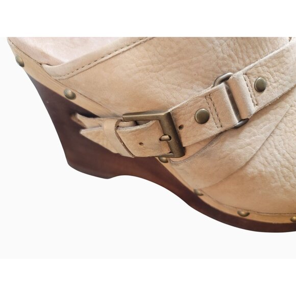 UGG Womens Leather Clogs Size 9 Light Tan - Picture 15 of 16